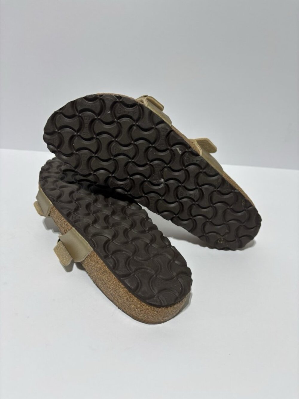Birkenstock Women’s Yao Gold Strappy Sandals, Size US 5 N, EUR 36 - Picture 5 of 5